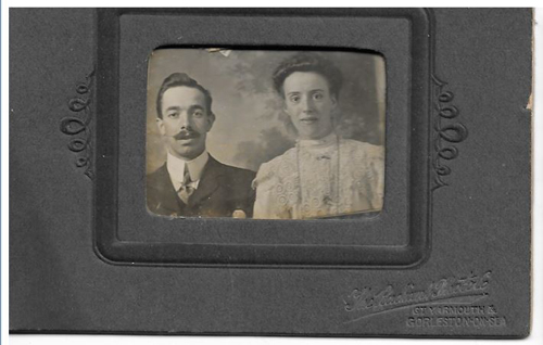 Portrait of couple by the Radiant Photo Co Great Yarmouth and Gorleston on Sea